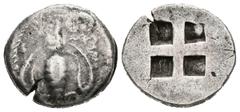 Ancient Greek coins IONIA, Ephesus. Drachm. (Ar. 2.92g / 15mm). 500-420 BC (SNG Kayhan 140). Anv: Bee, around Greek legend. Rev: Quadripartite square even. Almost Very Fine.