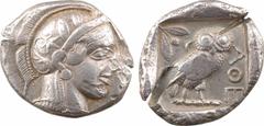 Attique, Athènes, tétradrachme, c.480-400 av. J.-C. A/Anépigraphe Tête d'Athéna à droite, coiffée du casque à aigrette, orné sur le devant de trois feuilles d'olivier ; elle porte des boucles d'oreill