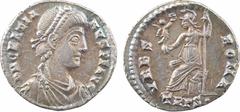 Roman imperial coins Gratien, silique, Trèves, 367-378 A/D N GRATIA-NVS P F AVG Buste diadémé à droite, drapé et cuirassé, vu de trois quarts en avant R/VRBS ROMA/ TRPS. Rome assise à gauche, tenant u