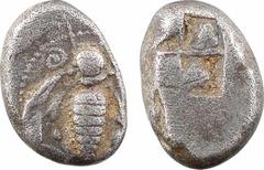 Greek coins Ionie, Éphèse, drachme, c.500-420 av. J.-C. Abeille vue de face avec les antennes en spirales Carré creux quadripartite Argent 13,3 mm 3,23 g 12 h TB+ SNG Kayhan 119 v. € EUR € EUR