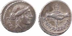 Roman republican coins Postumia, denier, Rome, 48 av. J.-C A/PIETAS Tête de la Piété à droite R/ALBINVS BRVTI F Deux mains jointes tenant un caducée ailé Argent 17,5 mm 3,80 g 9 h TTB+ RRC.450/2, RCV.