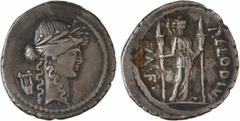 Roman republican coins Claudia, denier, Rome, 42 av. J.-C. A/Anépigraphe Tête laurée d'Apollon à droite ; derrière, une lyre R/P. CLODIVS/ M. F. Diane Lucifère debout de face, regardant à droite, tena