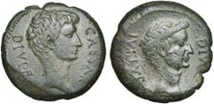 République romaine - Roman Republic Octavien, AE grand bronze, 38 av. J.-C., Italie. Au nom de Jules César divinisé. D/ T. nue du jeune Octavien à d. Derrière, DIVI· F. Devant, CAESAR. R/ DIVOS IVLIVS
