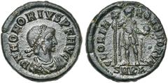 Empire romain - Roman Empire HONORIUS (393-423), AE 2, 393-395, Cyzique. D/ DN HONORIVS PF AVG B. diad., dr., cuir. à d. R/ GLORIA ROMANORVM/ SMKA L'empereur deb. à d., ten. un étendard et un globe. R