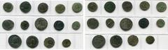 Empire romain - Roman Empire lot de 14 bronzes: Valentinien Ier, follis, R/ Victoire, Inscription dans une couronne, L'empereur traînant un captif; Valens, follis, R/ Victoire, L'empereur traînant un 