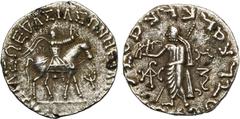 L'Orient ancien - Ancient Orient ROYAUME INDO-SCYTHE, Azès (-57-5), AR tétradrachme. D/ Le roi à cheval à d., ten. un fouet. A d., . R/ Zeus deb. à g., ten. une petite Niké et un long sceptre. Dans l