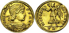 CONSTANT Auguste (337-350), AV semissis, 345, Trèves. Droit : CONSTANS PF AVG B. diad., drapé, cuirassé à droite. Revers : VICTORIA DD NN AVGG/ TR Victoire marchant à droite, tenant une couronne et un
