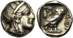 Greek Coins ATTIQUE, ATHENES, AR tétradrachme, vers 400 av. J.-C. Droit : Tête casquée d'Athéna à droite, le casque orné d'un fleuron et de feuilles d'olivier. Revers : AΘE Chouette à droite, tête de 
