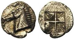Greek and Celtic Coins THRACE, MARONEE, AR tétartémorion, vers 500 av. J.-C. Droit : Tête de cheval à gauche. Revers : Carré creux quadriparti. Ref.: Babelon, Traité, - (cfr 1782, hémiobole avec t. à 