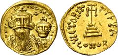 BYZANTIUM Constant II (641-668), AV solidus, 654-659, Constantinople. Off. A. D/ B. de f. de Constant II avec longue barbe et de Constantin IV. Entre leurs t., une croix. R/ VICTORIA- AVGA/ CONOB Cro