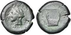 MAGNA GRAECIA SICILE, ADRANON, AE litre, 344-336 av. J.-C. D/ T. l. d''Apollon à g. R/ AΔPAN-ITAN Lyre à sept cordes. SNG ANS 1151-1154; SNG Cop. 10. 25,38g Patine verte. Beau à Très Beau Fine - Very 