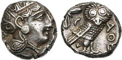 GREEK WORLD ATTIQUE, ATHENES, AR tétradrachme, vers 390-300 av. J.-C. D/ T. casquée d''Athéna à d., le casque l. et orné d''un fleuron. R/ Chouette à d. En haut à g., deux feuilles d''olivier et un cr