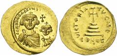 Héraclius (610-641), AV solidus, 613-616, Constantinople. Off. [..]. Droit : B. d'Héraclius et d'Héraclius Constantin de face, portant la couronne crucigère. Entre leurs tête, une croix. Revers : VICT
