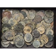 Empire romain - Roman Empire lot d''environ 85 p., dont: Maximien Hercule, antoninien, R/ L''empereur et Jupiter (2), Jupiter et Hercule; follis, R/ Génie; Maximien Galère, follis, R/ Moneta (2), Géni