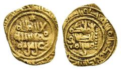 MONEDA EXTRANJERA MONEDA EXTRANJERA. MUNDO ISLÁMICO. Fatimíes. 1/4 dinar. S/F. Sin ceca. Posible imitación andalusí de 1/4 de dinar de Al-Zahir (1021-1036). Errores de leyenda. AU 0,89 g. 12 mm. Album