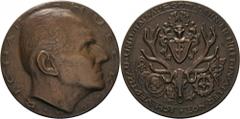 Numismatik und Prägetechnik Bronzegußmedaille o.J. (1950) (W. Jüngermann) Richard Hueck (1893-1966). Kopf nach rechts / Behelmtes Wappen über Hirschgeweih mit Schädel, daneben gotisches Kirchenfenster