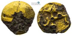 Celts | Kelten Bohemia. Celts. 1/8 Stater – AE gold plated. Kneeling archer type. Traces of corrosion. Extremely rare! Böhmen. Kelten. 1/8 Stater – AE Subärat. Typ Kniender Bogenschütze. Korrosionsspu