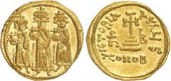 Byzantine - Héraclius, Héraclius Constantin et Héraclonas (613-641) - Solidus - Constantinople (638-639) - Officine S. Av. : Héraclonas, Héraclius et Héraclius Constantin debout de face. Rv. : croix p