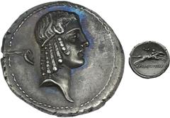 MONNAIES ROMAINES C. Calpurnius Piso L. f. Frugi Denier - Rome (c. 67 av. J.-C) D'un style remarquable et d'une qualité hors norme. Portrait d'un relief exceptionnel. Exemplaire de la collection R. B.