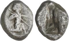GREEK COINS GREEK COINS Ancient Greece Siclo. 450-330 a.C. REYES AQUEMENIDAS. PERÍODO DE ARTAJERJES I a DARÍO III. SARDES. LYDIA. Anv.: Rey barbado y arrodillado a derecha llevando lanza y arco. Rev.: