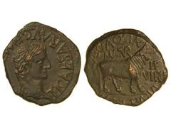 As. ÉPOCA DE TIBERIO. TURIASO. Anv.: TI. CAESAR AVG. F. IMP. (PONT. M.). Cabeza laureada de Tiberio a derecha. Rev.: MVN. TVR. II VIR. Toro a derecha. 12,60 grs. Pátina oscura. (Parte leyenda reverso 