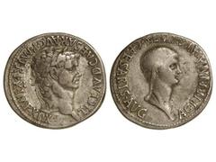 Tetradracma cistofórico. 50-51 d.C. CLAUDIO Y AGRIPINA HIJA. EFESO. Anv.: TI. CLAVD. CAESAR AVG. P. M. TR. P. X IMP. XIIX. Cabeza laureada de Claudio a derecha. Rev.: AGRIPPINA AVGVSTA CAESARIS AVG. B