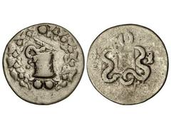 Tetradracma Cistofórico. 133 a.C. PÉRGAMO. Anv.: Cista mística. Rev.: Arco y carcaj entre serpiente, arriba antorcha. 12,40 grs. AR. Se-3944. MBC-/BC+.