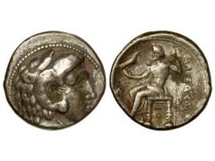 Tetradracma. ALEJANDRO MAGNO. ARADOS. Anv.: Cabeza de Hércules con piel de león a derecha. Rev.: Zeus entronizado a izquierda, alrededor ley.y monogramas. (ligeramente descentrada en anverso). Müller-