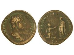 Dupondio. ADRIANO. Anv.: Busto desnudo a derecha. HADRIANVS AVG. COS. III P. P. Rev.: RESTITVTORI HISPANIAE S. C. Adriano, delante Hispania arrodillada y conejo. 14,50 grs. Pátina antigua. (Rayas en a