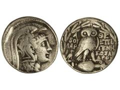 Tetradracma. 136/5 a.C. ATENAS. Anv.: Busto de Atenea a derecha. Rev.: Lechuza sobre ánfora, leyenda y caduceo alado a izquierda, leyenda a derecha, dentro de láurea. 16,50 grs. AR. (Rayas y golpes). 