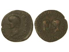 Semis. ÉPOCA DE TIBERIO. CARTAGONOVA. Anv.: TI. CAESAR DIVI AVGVSTI. F. AVGVSTVS. P. M. Cabeza de Tiberio a izquierda. Rev.: NERO ET DRVSVS. CAESARES QVINQ. C. V. I. N. C. Cabezas enfrenteada de Nero 