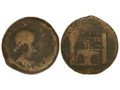 Dupondio. ÉPOCA DE TIBERIO. EMERITA. Anv.: (PERM. AVGVSTI SALVS. AVGVSTA). Cabeza de Livia a derecha. Rev.: AUGUSTA EMERITA. Puerta. 23,90 grs. AB-1025. BC-/BC+.