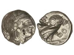 Tetradracma. 449-413 a.C. ATENAS. Anv.: Cabeza de Atenea con casco a derecha. Rev.: Lechuza en pie a derecha, delante A¶E, detrás rama de olivo y creciente. 17,20 grs. AR. (Dos cortes de cizalla y con