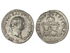 Denario. 79-81 d.C. TITO. Anv.: IMP. TITVS CAES. VESPASIAN. AVG. P. M. Busto laureado a derecha. Rev.: TR. P. IX IMP. XV COS. VIII P. P. Corona sobre silla curul. 3,19 grs. (Golpecito en canto). C-318