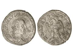 Tetradracma. 251-253 d.C. TREBONIANO GALO. Anv.: Busto laureado a derecha, alrededor leyenda. Rev.: Águila en pie a izquierda, alrededor leyenda. 12,70 grs. AR. (Oxidaciones). GIC-4349 var. MBC+/EBC-.