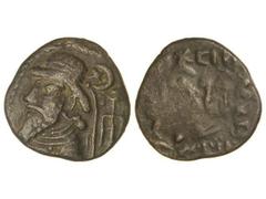 Tetradracma. Siglos I y II d.C. KAMNASKIRES VI. ELYMAIS. Anv.: Busto barbado y diademado a izquierda, detrás creciente, estrella y tridente. Rev.: Busto diademado a izquierda. 14,97 grs. AE. GIC-5888.