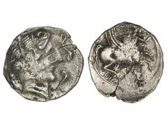 Dracma. DRACMA IBÉRICA DE IMITACIÓN EMPORITANA. ETOKISA. Anv.: Cabeza femenina a derecha rodeada por tres delfines. Rev.: Pegaso a derecha con la cabeza modificada, debajo cabeza cubierta con casco y 