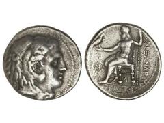 Tetradracma. 300-280 a.C. ALEJANDRO MAGNO. Anv.: Cabeza de Hércules con piel de león a derecha. Rev.: Zeus entronizado a izquierda, detrás y debajo leyenda. 16,63 grs. (Leves rayitas y leves golpecito