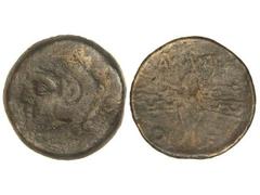 Dupondio. ÉPOCA DE AUGUSTO. GADES. Anv.: Cabeza de Hércules con piel de león a izquierda, detrás clava. Rev.: AVGVSTVS DIVI F. Fulmen alado. 26,19 grs. Pátina oscura. AB-1378. (BC+).