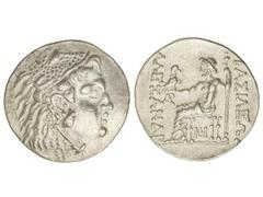 Tetradracma. 130-100 a.C. ALEJANDRO MAGNO. ODESA. Anv.: Cabeza de Hércules con piel de león a derecha. Rev.: Zeus entronizado a izquierda, en el campo R y debajo de la silla símbolo. 16,63 grs. AR. Mü