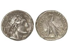 Tetradracma. 204-180 a.C. PTOLOMEO VI. EGIPTO. Anv.: Cabeza diademada a derecha. Rev.: Águila en pie a izquierda, alrededor leyenda. 12,03 grs. AR. (Oxidaciones en anverso). Cy-3234. MBC-/MBC.