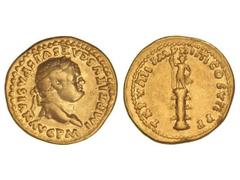 Áureo. Acuñada el 79 .C. TITO. Anv.: IMP. TITVS CAES. VESPASIAN. AVG. P. M. Cabeza laureada de Tito a derecha. Rev.: TR. P. VIIII IMP. XIIII COS. VII P. P. Estatua de frente con lanza sobre columna. 7