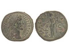 Dupondio. Acuñada el 138 al 161 d.C. ANTONINO PÍO. Anv.: ANTONINVS AVG. PIVS P. P. TR. P. COS. III. Cabeza radiada a derecha. Rev.: SALVS AVG. Salud en pie a izquierda ante un altar y dando de comer a