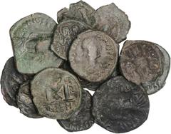 BYZANTINE COINS BYZANTINE COINS Byzantine Coins Lote 14 monedas. AE. Tipo Follis de Justiniano I (5), del tipo con M grande an reverso y Medio Follis de diferentes emperadores (9), Justino y Sofia, Ma