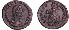ROMAN COINS Valentinien II - Nummus (379-383, Antioche) A/ D N VALENTINIANVS P F AVG Buste diadémé à droite. R/ CONCORDIA AVGGGS // ANT Rome assise de face sur un siège, regardant à droite, tenant un 