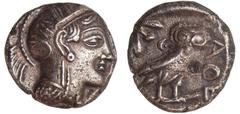 GREEK COINS Attique - Athènes - Tétradrachme (350-295 av. J.-C.) A/ Tête d'Athéna à droite, coiffée du casque attique à cimier. R/ ΑΘΕ. Chouette debout à droite, la tête de face. Le tout dans les rest