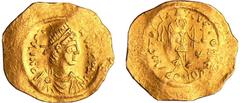 BYZANTINE COINS Justinien 1er - Trémissis (527-563, Constantinople) A/ D N IVSTINIANVS PP AVG. Buste à droite. R/ VICTORIA AVGVSTORVM // CONOB. La Victoire tenant une couronne et un globe surmonté d'u