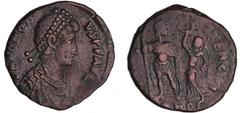ROMAN COINS Honorius - Nummus A/ D N HONORVS P F AVG Buste diadémé et lauré à droite. R/ VIRTVS EXERCITI. Honorius debout de face, regardant à droite, appuyé à un bouclier et tenant une haste. Une Vic