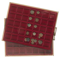 Ancient coins in lots Ancient coins in lots - Roman coinage - A small lot 4th century Folles: 8 x Constantinus I (GENIO EXERCITVS, wreath VOT XX, altar VOTIS XX, camp gate etc.), 1 x Licinius (Jupiter