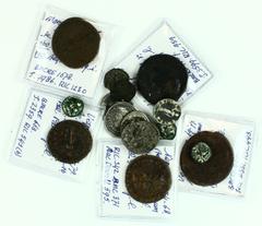 Lot with 3 sestertii (Marcus Aurelius, Hadrianus, Vespasianus), 2 asses (Nero and Vesp.), 3 antoniniani (Valerianus, Balbinus, Traianus Decius) and some others a.o. small Greek bronzes - total 15 anci